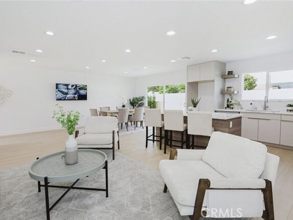 8003 Aldea, Van Nuys (los Angeles) CA 91406