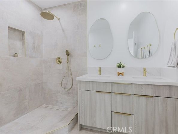 8003 Aldea, Van Nuys (los Angeles) CA 91406