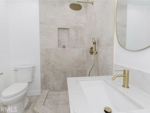 8003 Aldea, Van Nuys (los Angeles) CA 91406