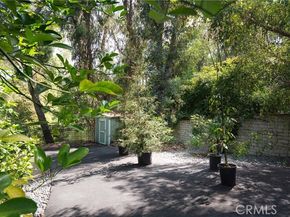 4851 Corbin Avenue, Tarzana (los Angeles) CA 91356