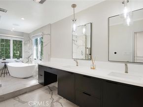 4851 Corbin Avenue, Tarzana (los Angeles) CA 91356