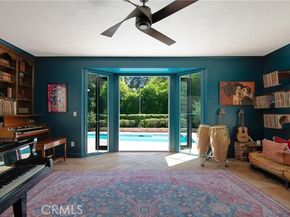 4851 Corbin Avenue, Tarzana (los Angeles) CA 91356