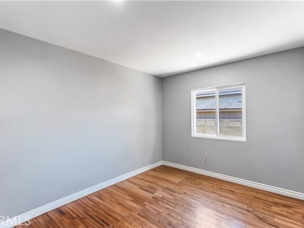 13069 Strathern Street, North Hollywood (los Angeles) CA 91605