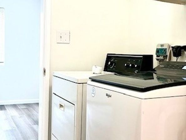 8954 Chimineas Avenue, Northridge (los Angeles) CA 91325
