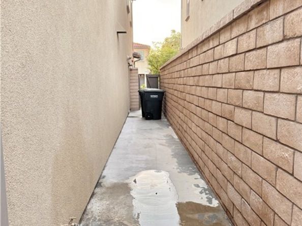 22 Lark, Lake Forest (el Toro) CA 92630