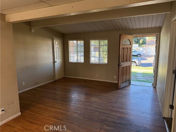 13836 Community Street, Panorama City (los Angeles) CA 91402