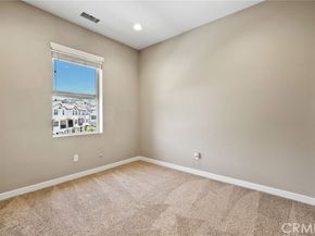 109 Alder Ridge, Lake Forest (el Toro) CA 92610