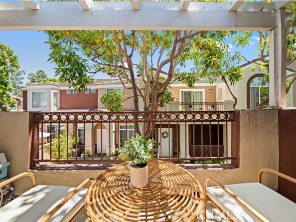 67 Santa Barbara Court, Lake Forest (el Toro) CA 92610