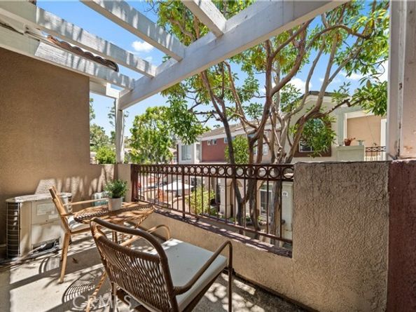 67 Santa Barbara Court, Lake Forest (el Toro) CA 92610