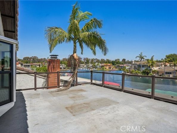 21922 Erie Lane, Lake Forest (el Toro) CA 92630