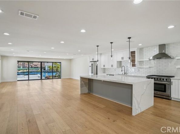 21922 Erie Lane, Lake Forest (el Toro) CA 92630