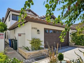 21922 Erie Lane, Lake Forest (el Toro) CA 92630