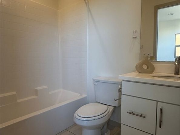 87 Evening Sun, Irvine CA 92620