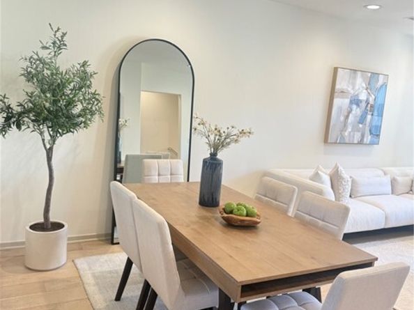 87 Evening Sun, Irvine CA 92620