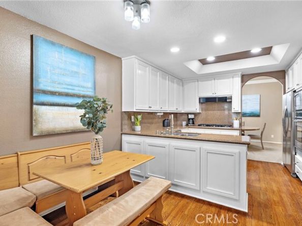 6 Avenida La Promesa, Laguna Hills CA 92679