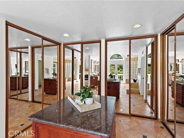 25122 Black Horse Lane, Laguna Hills CA 92653