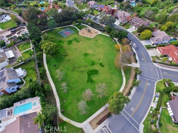 25122 Black Horse Lane, Laguna Hills CA 92653