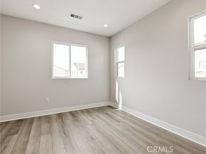 101 Red Oak, Lake Forest (el Toro) CA 92630