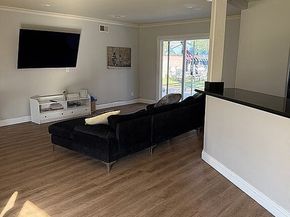 7446 Kentland, West Hills (los Angeles) CA 91307