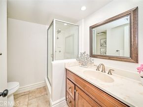 15 Ensueno, Irvine CA 92620