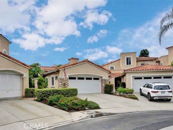 77 Via Barcaza, Laguna Hills CA 92679