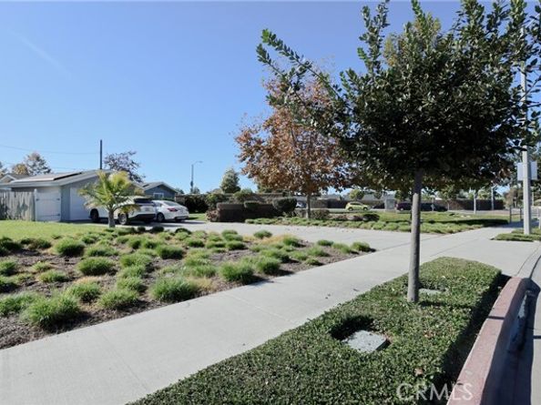 2186 W Huntington, Anaheim CA 92801