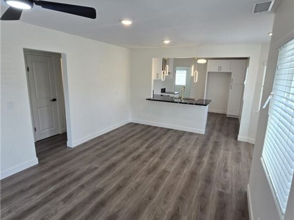 15417 Tuba Street, San Fernando CA 91345
