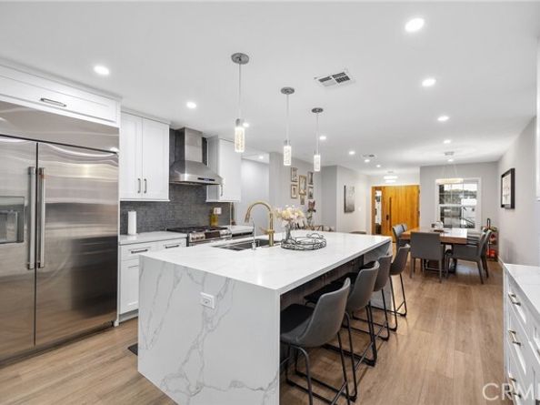10635 Foothill Boulevard, Sylmar (los Angeles) CA 91342