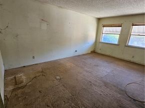 7407 Densmore Avenue, Van Nuys (los Angeles) CA 91406