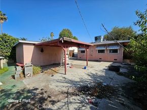 7407 Densmore Avenue, Van Nuys (los Angeles) CA 91406