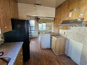 7407 Densmore Avenue, Van Nuys (los Angeles) CA 91406