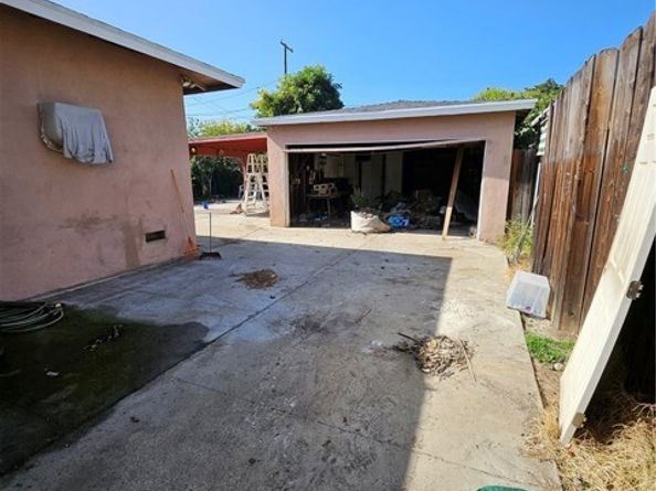 7407 Densmore Avenue, Van Nuys (los Angeles) CA 91406