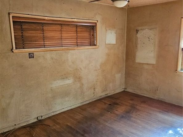 7407 Densmore Avenue, Van Nuys (los Angeles) CA 91406