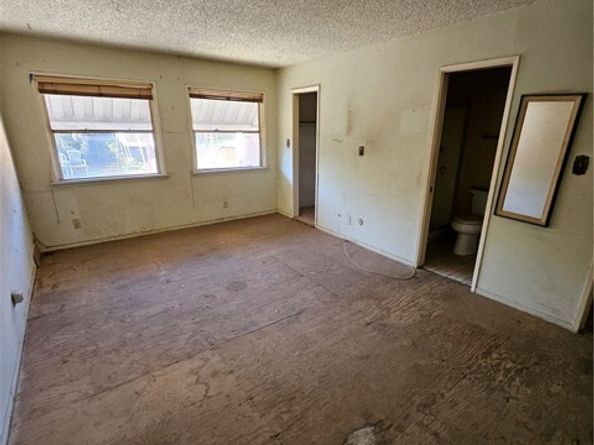 7407 Densmore Avenue, Van Nuys (los Angeles) CA 91406