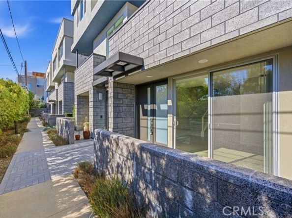 639 Channel Way, Costa Mesa CA 92627