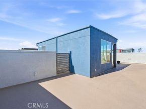 639 Channel Way, Costa Mesa CA 92627