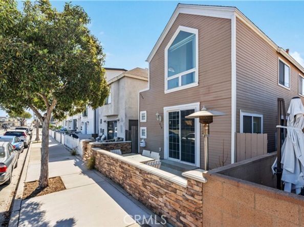 219 32nd Street, Newport Beach CA 92663
