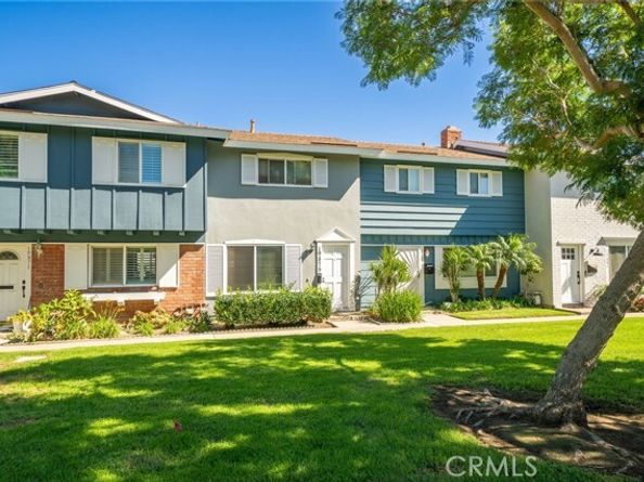 19875 Kingswood, Huntington Beach CA 92646