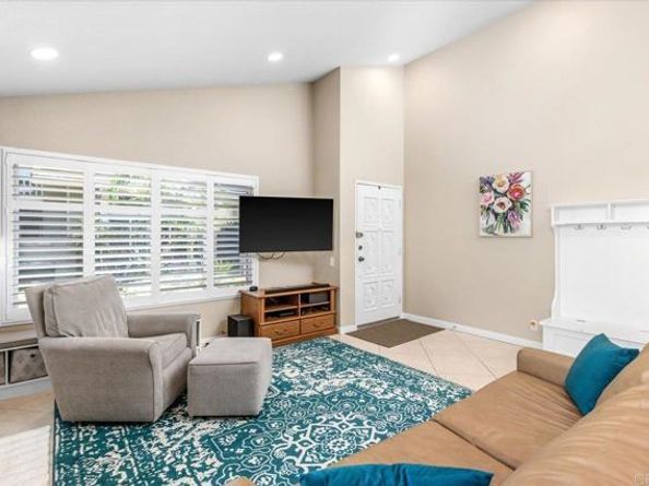 17544 Ashburton Rd, Rancho Bernardo (san Diego) CA 92128