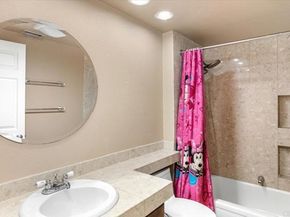 17544 Ashburton Rd, Rancho Bernardo (san Diego) CA 92128