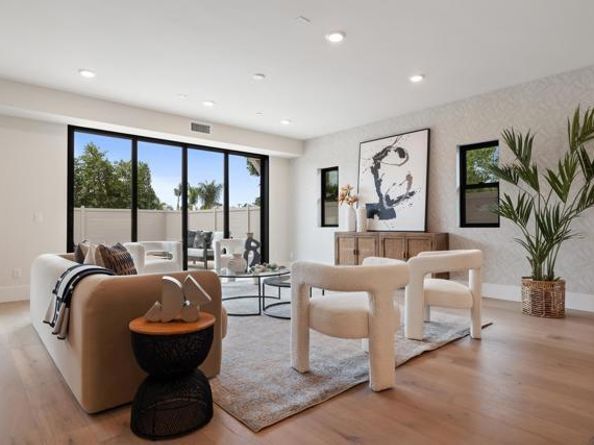 3739 Adams Street, Carlsbad CA 92008