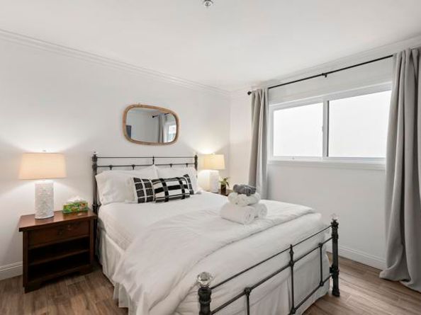 457 Coast Boulevard 202, La Jolla (san Diego) CA 92037