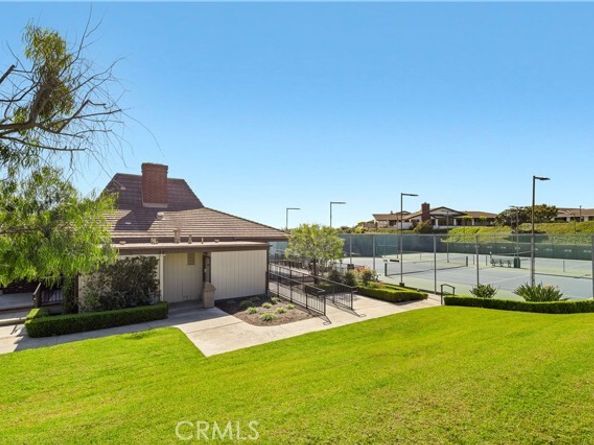 10 Shoal Drive, Corona Del Mar (newport Beach) CA 92625