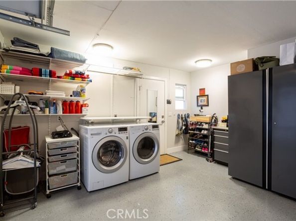 410 Poinsettia Avenue, Corona Del Mar (newport Beach) CA 92625
