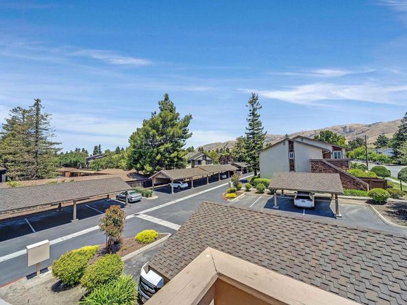 136 Hackamore Ln, Fremont CA 94539