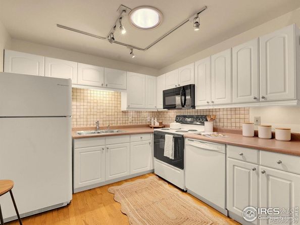 625 Pearl Street 22, Boulder CO 80302