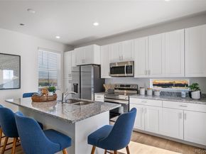 22305 E 39th Avenue, Aurora CO 80019