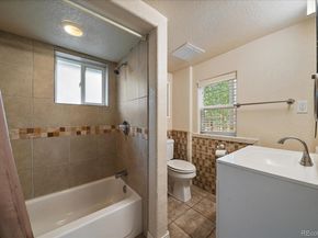 36 Reed Place, Longmont CO 80504