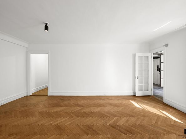 390 Riverside Drive 5G, New York NY 10025