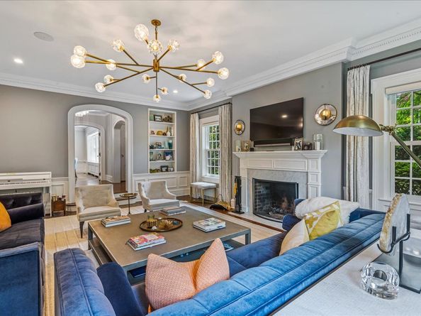 165 Slocum Crescent, Queens NY 11375